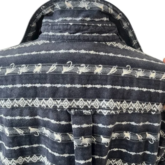 Woolrich blue flannel fishing lure print button down shirt Men’s M - Picture 11 of 14